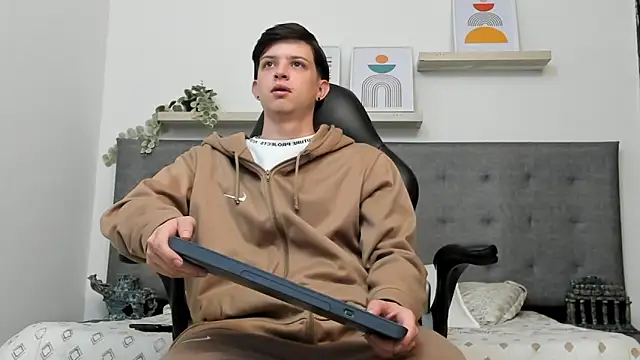 sebastamayo  online show from 03/10/26, 07:01