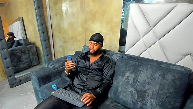 jay jhonson01 online show from 12/22/25, 03:50