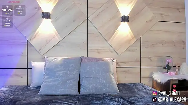 sussan fox  online show from 02/17/26, 07:33