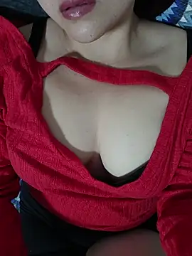 Snapshot of laura395 chatting on 12/14/25, 08:25 laura395 online show from 12/14/25, 08:25