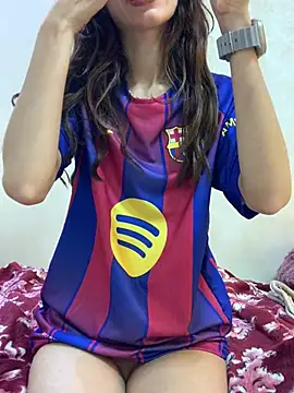 yasmina2020 online show from 04/09/26, 04:46