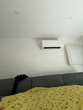 CoquineCharmeuse online show from 04/15/26, 01:37