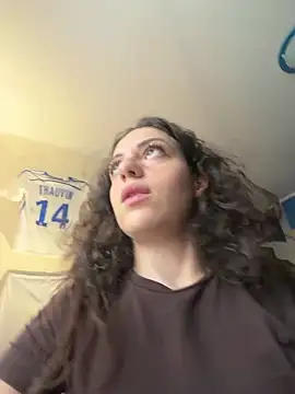 CoquineCharmeuse online show from 03/18/26, 01:46