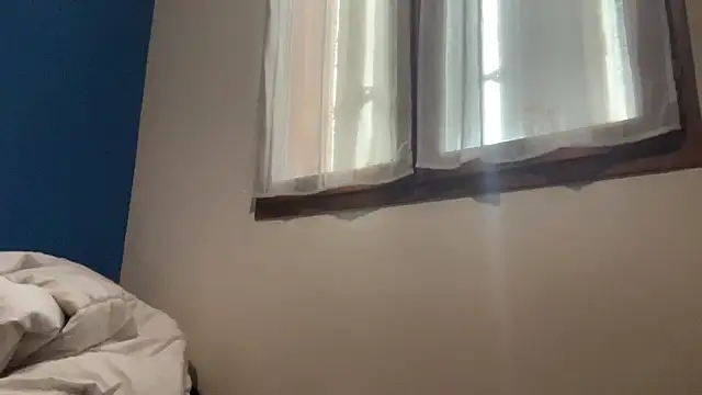 CoquineCharmeuse online show from 12/16/25, 11:14