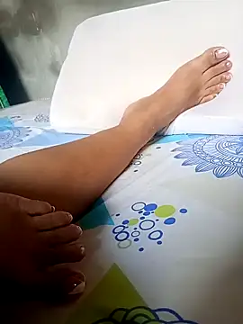 Aleinad16 online show from 12/18/25, 08:45