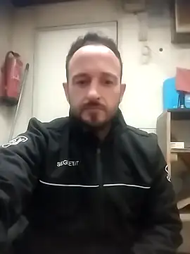 Tonybp84 online show from 12/17/25, 02:49