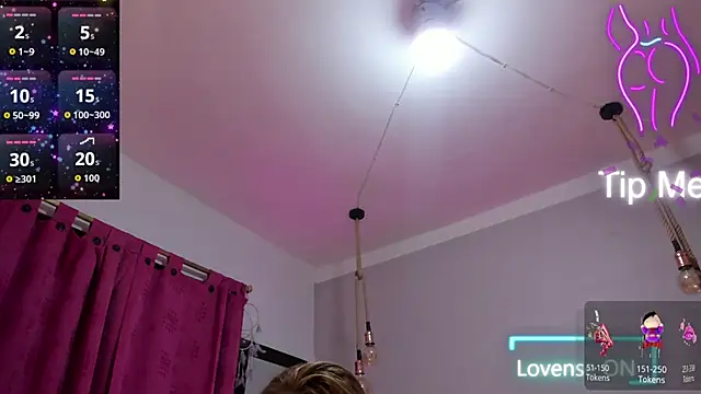 Snapshot of Alicedavies_ chatting on 12/15/25, 10:37 Alicedavies online show from 12/15/25, 10:37