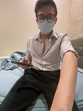 YourBoYyyyyyyy online show from 06/30/26, 11:21