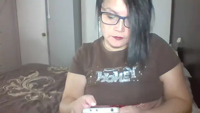 SHAMELESSLY HOT online show from 04/15/26, 03:12