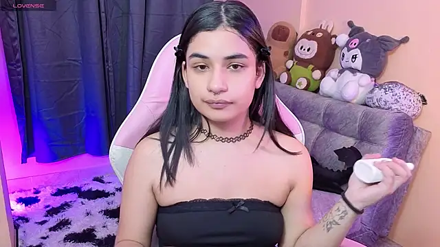 bonnieTaylor1 online show from 05/24/26, 02:00