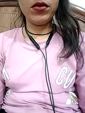 khusi  sharma2004 online show from 12/23/25, 06:34