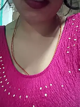 Snapshot of teena-11 chatting on 06/17/26, 04:45 teena-11 online show from 06/17/26, 04:45
