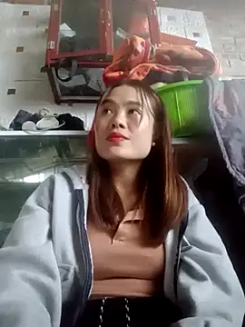 Snapshot of Salaal08 chatting on 12/16/25, 02:38 Salaal08 online show from 12/16/25, 02:38