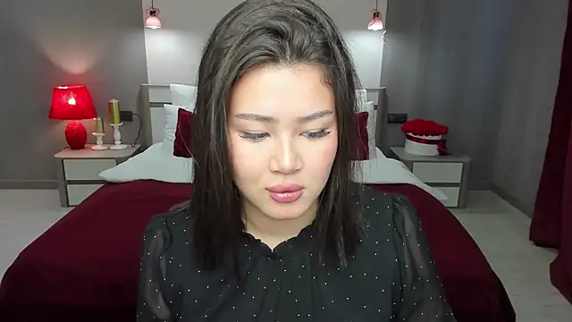 Brunette Charm online show from 05/10/26, 11:47