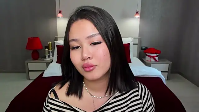 Brunette Charm online show from 04/14/26, 11:26