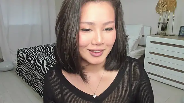 Brunette Charm online show from 03/21/26, 11:58