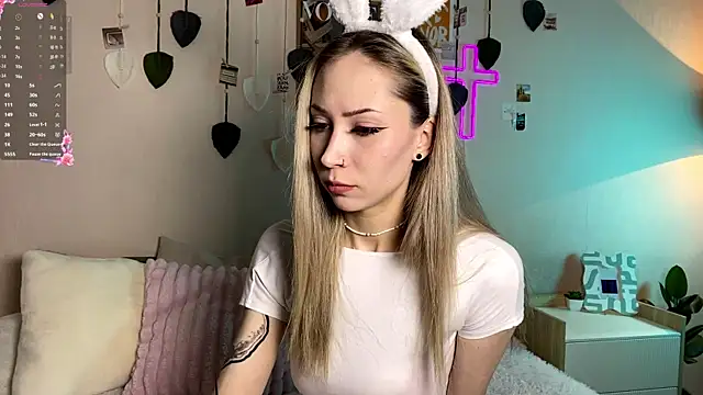 Snapshot of sun_under_skyy chatting on 05/02/26, 03:45 sun under skyy online show from 05/02/26, 03:45