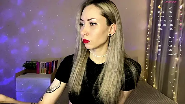 Snapshot of sun_under_skyy chatting on 03/11/26, 02:27 sun under skyy online show from 03/11/26, 02:27