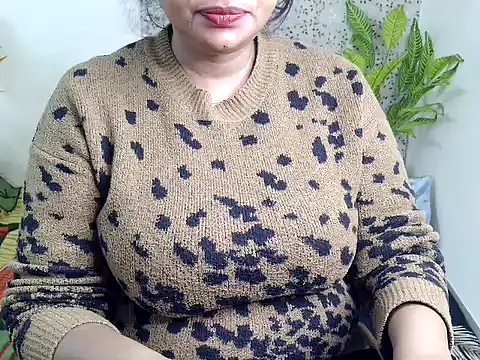 Goddess cherry online show from 12/17/25, 12:21