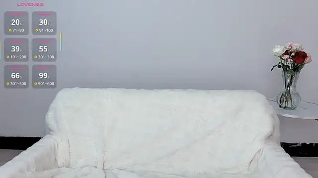 Snapshot of Darkn0t chatting on 12/18/25, 09:18 Darkn0t online show from 12/18/25, 09:18