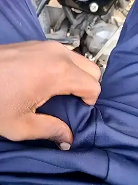 Snapshot of loki-king-143 chatting on 12/16/25, 09:02 loki-king-143 online show from 12/16/25, 09:02