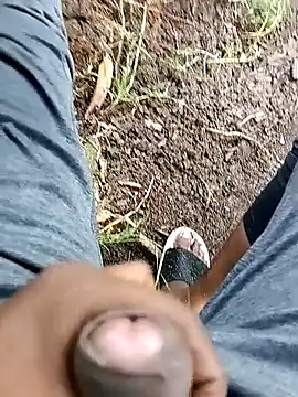 Snapshot of loki-king-143 chatting on 02/18/26, 02:31 loki-king-143 online show from 02/18/26, 02:31