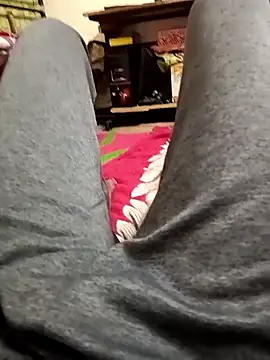 Snapshot of loki-king-143 chatting on 04/01/26, 06:26 loki-king-143 online show from 04/01/26, 06:26