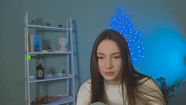 ellen haze  online show from 12/19/25, 10:06