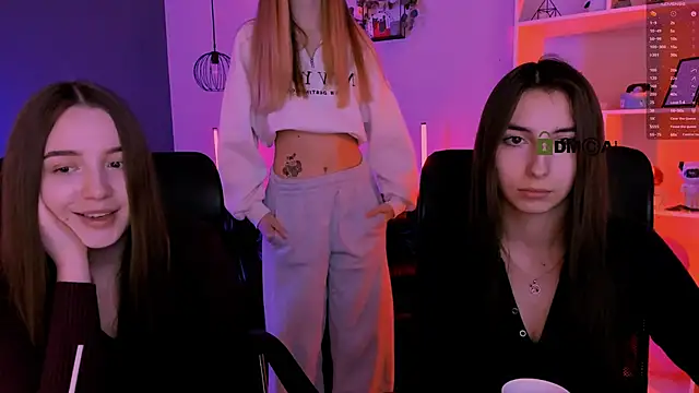 mila firee online show from 04/08/26, 08:27