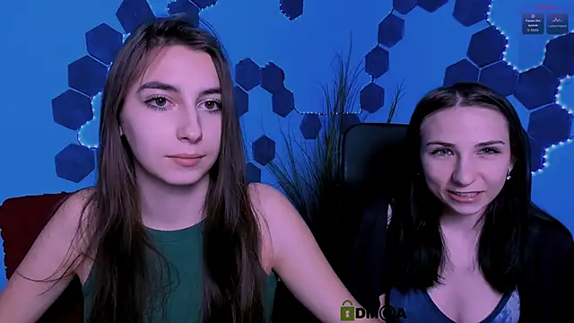 mila firee online show from 01/13/26, 10:19