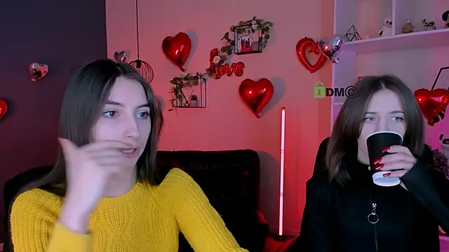 mila firee online show from 02/17/26, 09:50