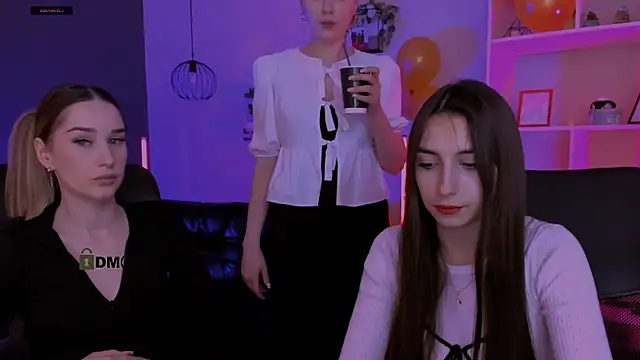 mila firee online show from 04/03/26, 08:10