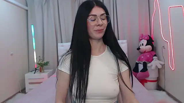 Snapshot of MilaSecret55 chatting on 05/16/26, 06:56 MilaSecret55 online show from 05/16/26, 06:56
