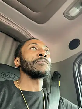 Snapshot of Pleasure_Overlord chatting on 02/12/26, 06:29 Pleasure Overlord online show from 02/12/26, 06:29