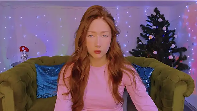 Snapshot of Echoes_of_Heat chatting on 12/19/25, 06:16 Echoes of Heat online show from 12/19/25, 06:16