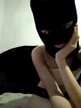 BabyFox69live online show from 12/19/25, 01:24