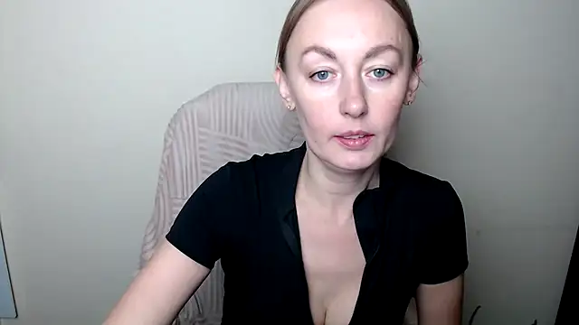 Snapshot of LiaSeass_ chatting on 01/18/26, 10:07 LiaSeass online show from 01/18/26, 10:07