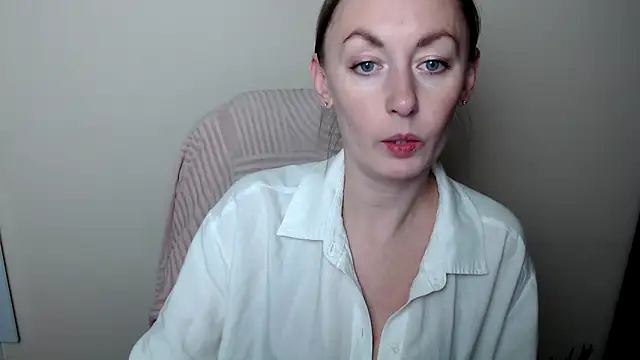 Snapshot of LiaSeass_ chatting on 02/17/26, 01:19 LiaSeass online show from 02/17/26, 01:19