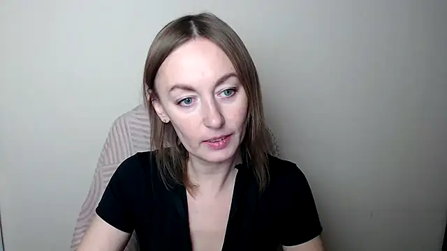 Snapshot of LiaSeass_ chatting on 02/08/26, 10:02 LiaSeass online show from 02/08/26, 10:02