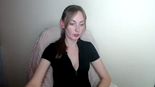 LiaSeass  online show from 05/04/26, 01:14