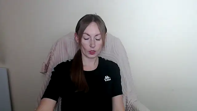 LiaSeass  online show from 05/06/26, 11:58