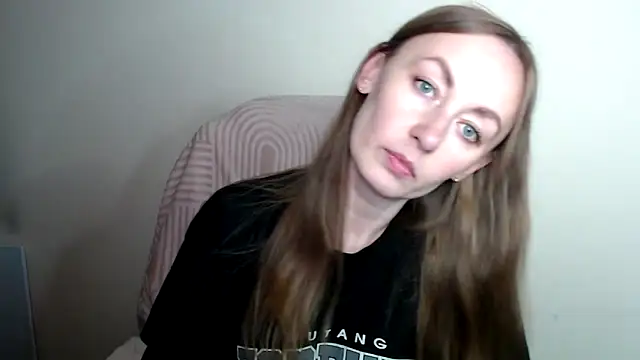 LiaSeass  online show from 05/17/26, 12:27