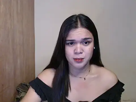 Snapshot of stripyapril chatting on 05/31/26, 05:08 stripyapril online show from 05/31/26, 05:08