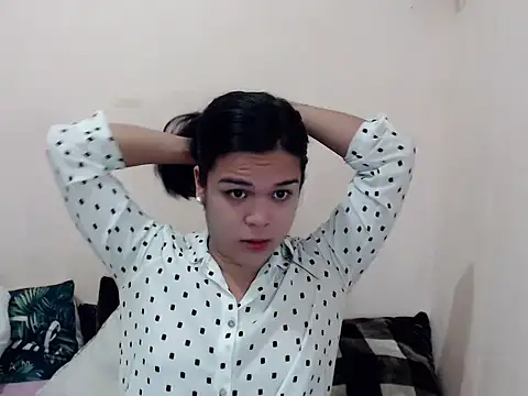 stripyapril online show from 12/18/25, 11:03