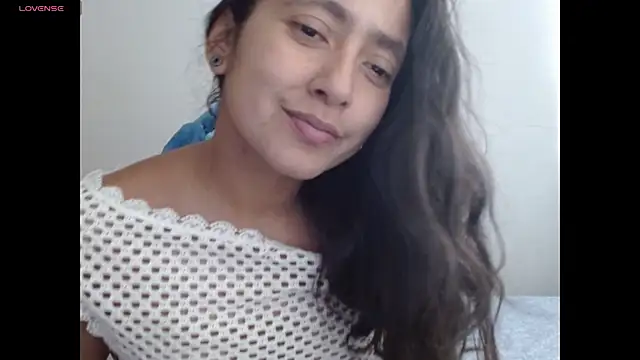 Snapshot of NovahPerotti chatting on 07/17/26, 09:34 NovahPerotti online show from 07/17/26, 09:34
