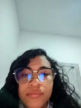 Snapshot of DAFNNEE_HOT chatting on 05/09/26, 05:16 DAFNNEE HOT online show from 05/09/26, 05:16