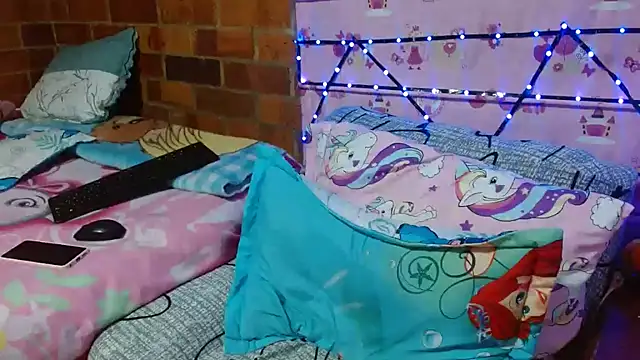 LunaVinxxen online show from 02/13/26, 04:34