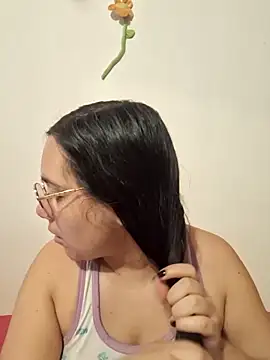 liababylia online show from 04/15/26, 10:21