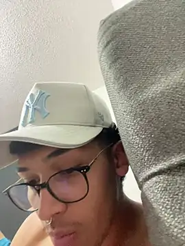 Snapshot of toritoga chatting on 02/12/26, 05:07 toritoga online show from 02/12/26, 05:07