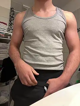 romeoooo01 online show from 12/20/25, 04:43